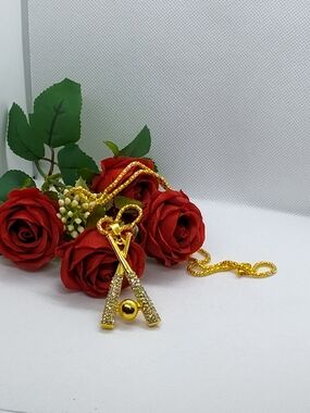 Men's Elegant Gold Bat & Ball Pendant Necklace - Gold